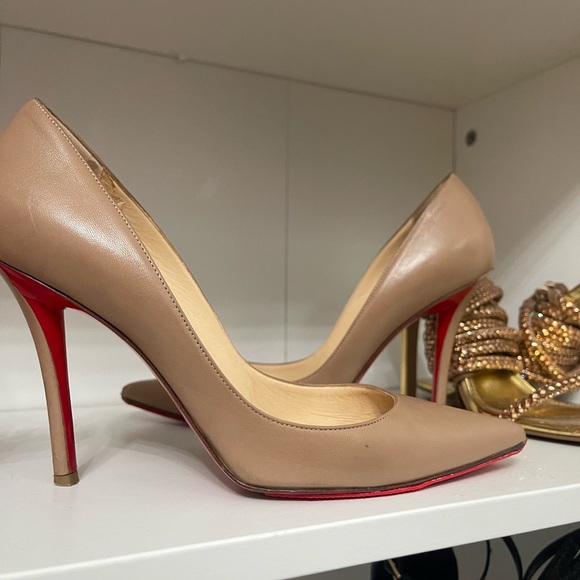 Christian Louboutin Shoes - Christian Louboutin Beige Pointed Heels